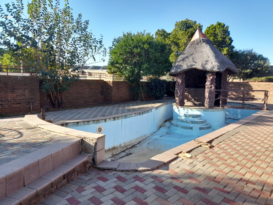 4 Bedroom Property for Sale in Riebeeckstad Free State